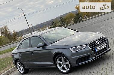 Седан Audi A3 2015 в Запоріжжі