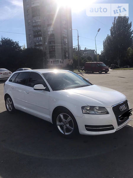 Хэтчбек Audi A3 2013 в Запорожье