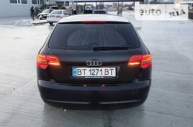 Хэтчбек Audi A3 2010 в Херсоне