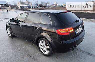 Хэтчбек Audi A3 2010 в Херсоне