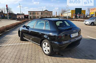 Хэтчбек Audi A3 2000 в Житомире