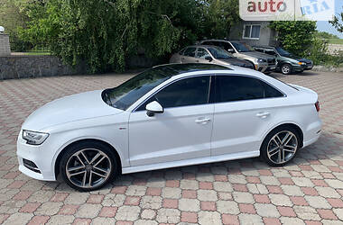 Седан Audi A3 2018 в 