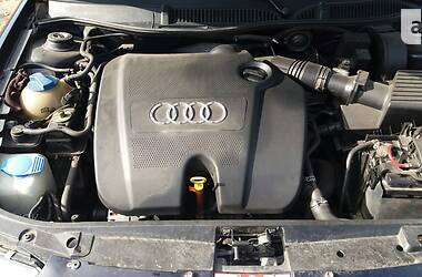 Хэтчбек Audi A3 2002 в 