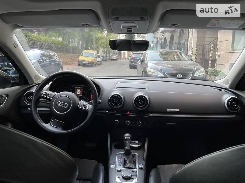 Хэтчбек Audi A3 2016 в Киеве