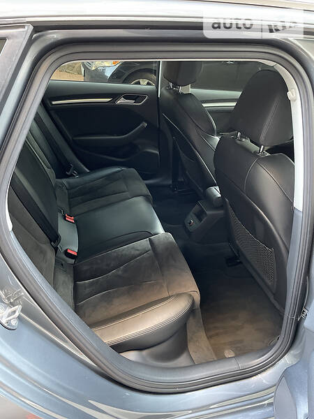 Хэтчбек Audi A3 2016 в Киеве