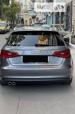 Хэтчбек Audi A3 2016 в 