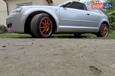 Хэтчбек Audi A3 2003 в 