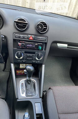 Хэтчбек Audi A3 2005 в 