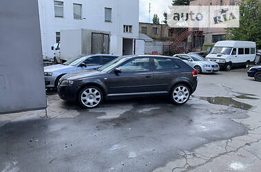 Хэтчбек Audi A3 2005 в 