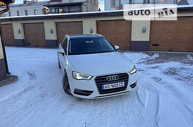 Хетчбек Audi A3 2016 в Ужгороді