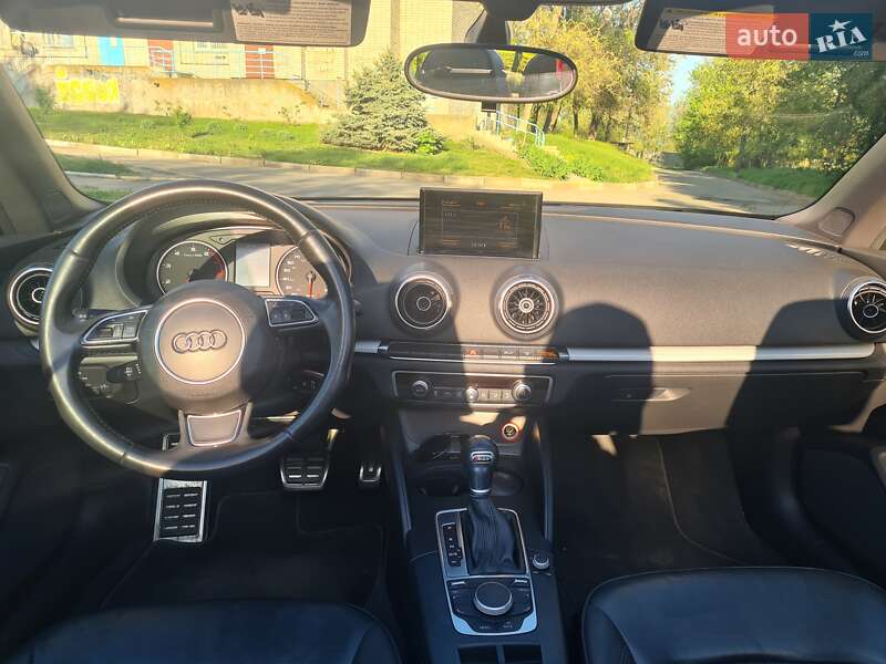 Кабриолет Audi A3 2015 в Запорожье