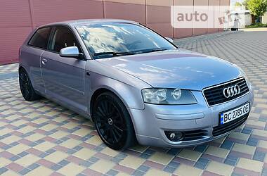Хэтчбек Audi A3 2003 в 