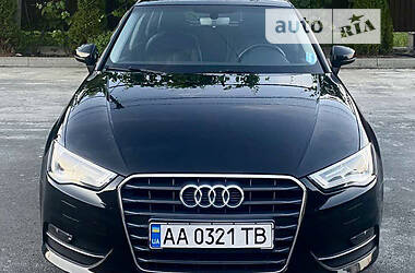 Хэтчбек Audi A3 2015 в Иршаве