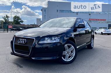 Хэтчбек Audi A3 2008 в 