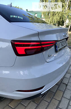 Седан Audi A3 2016 в 