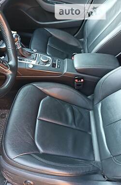 Седан Audi A3 2015 в 