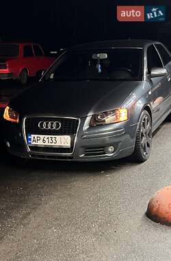 Хэтчбек Audi A3 2003 в 