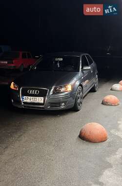 Хэтчбек Audi A3 2003 в 