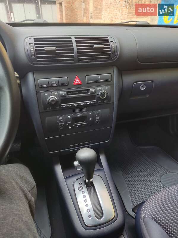 Хэтчбек Audi A3 2001 в Ахтырке