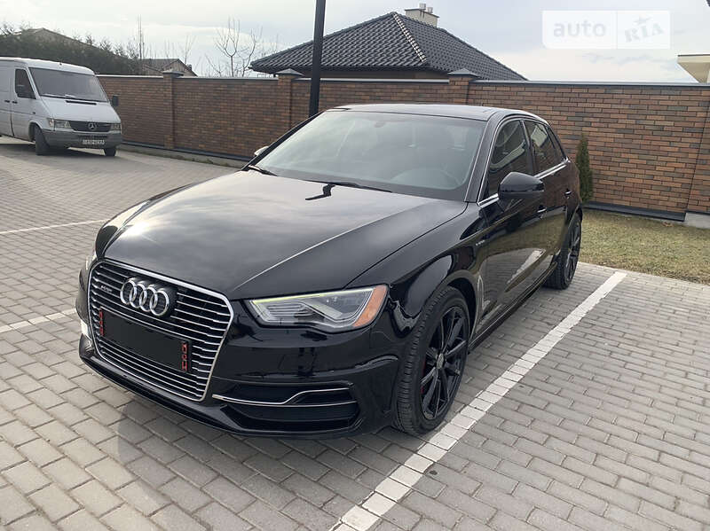 Хэтчбек Audi A3 2016 в Виннице