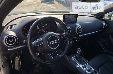 Седан Audi A3 2015 в Львове