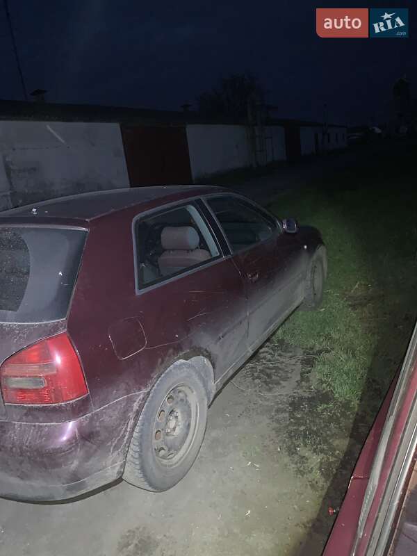 Хетчбек Audi A3 1997 в Черкасах