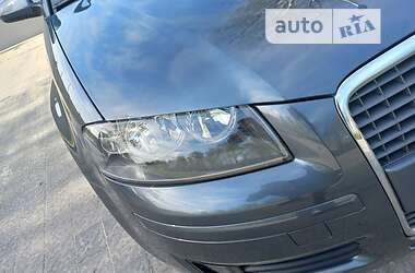 Хэтчбек Audi A3 2004 в 