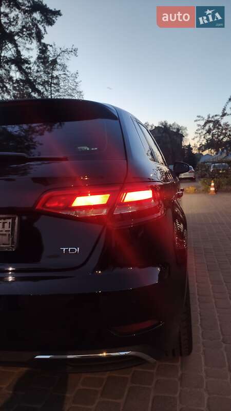 Хетчбек Audi A3 2016 в Києві