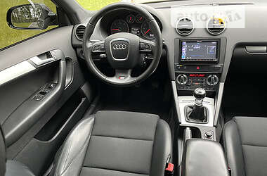 Хэтчбек Audi A3 2011 в 