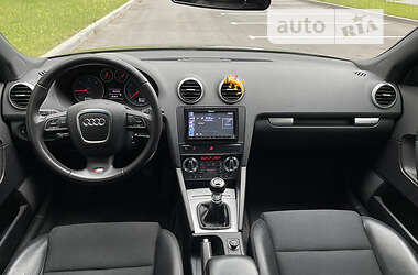 Хэтчбек Audi A3 2011 в 