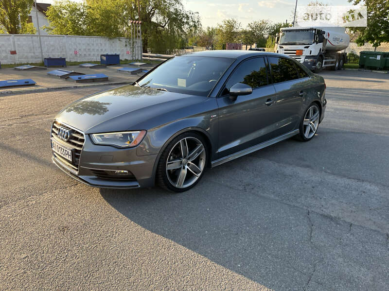 Седан Audi A3 2015 в Киеве