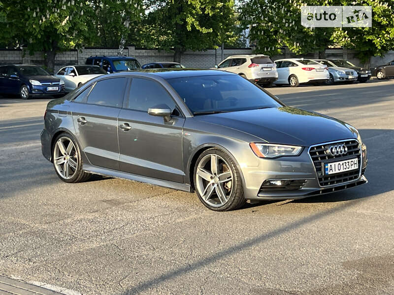 Седан Audi A3 2015 в Киеве