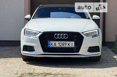 Седан Audi A3 2019 в Киеве