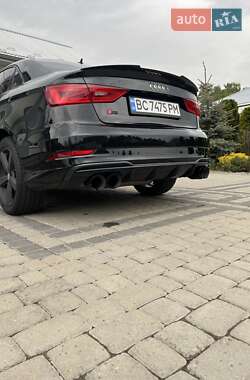 Седан Audi A3 2015 в Львове