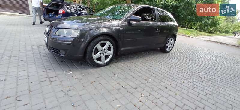 Хетчбек Audi A3 2003 в Одесі
