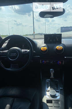 Седан Audi A3 2014 в Львове