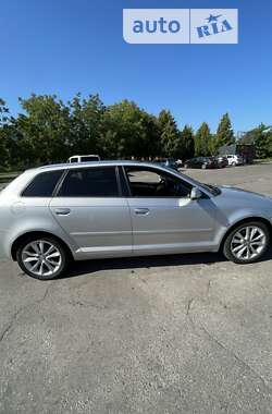 Хетчбек Audi A3 2012 в 