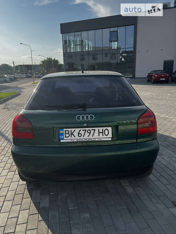 Хэтчбек Audi A3 1998 в Ровно