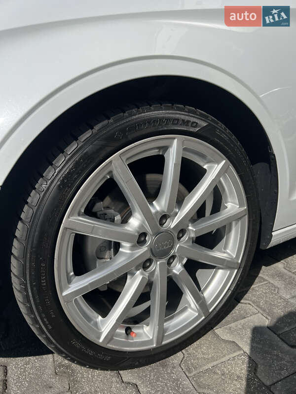 Седан Audi A3 2016 в Киеве
