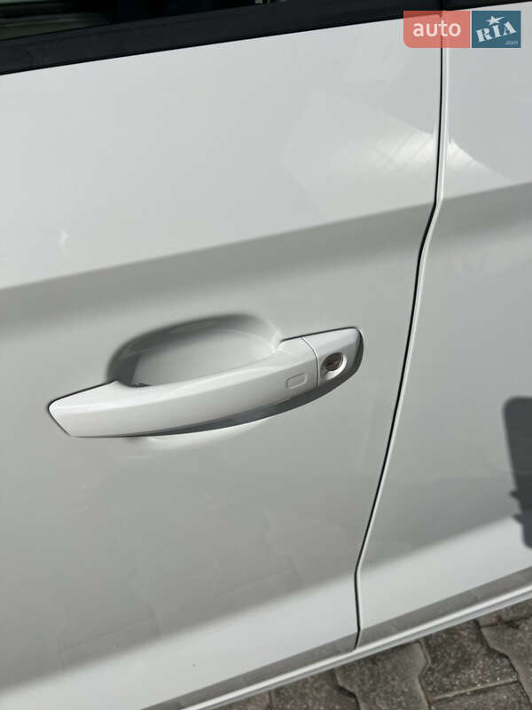 Седан Audi A3 2016 в Киеве