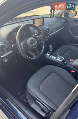 Хэтчбек Audi A3 2019 в Виннице