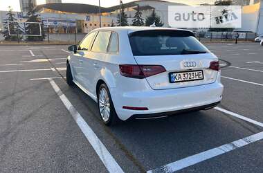 Хетчбек Audi A3 2016 в Києві