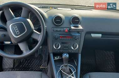 Хэтчбек Audi A3 2005 в 