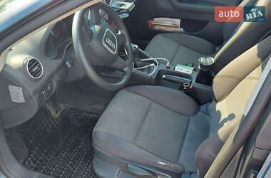 Хэтчбек Audi A3 2005 в 