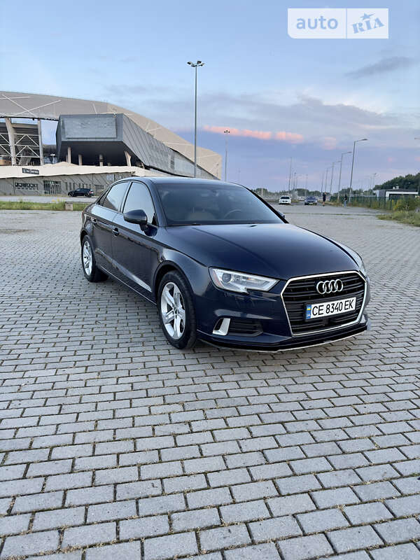 Седан Audi A3 2017 в 