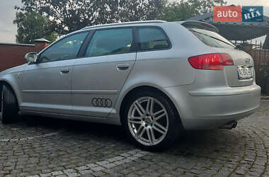 Хэтчбек Audi A3 2008 в Владимир-Волынском