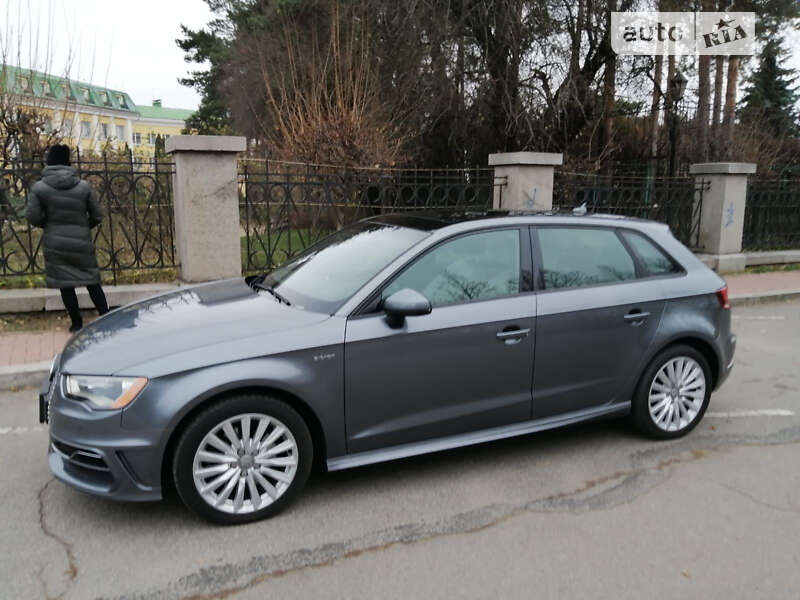 Хэтчбек Audi A3 2015 в Умани
