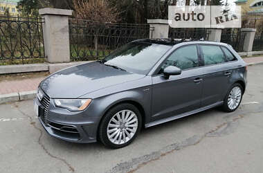 Хэтчбек Audi A3 2015 в Умани