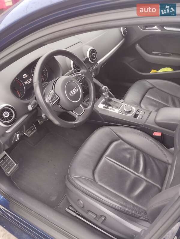 Седан Audi A3 2014 в Попельне
