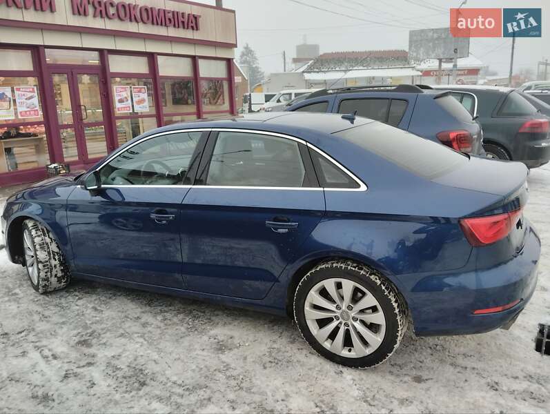 Седан Audi A3 2014 в Попельне